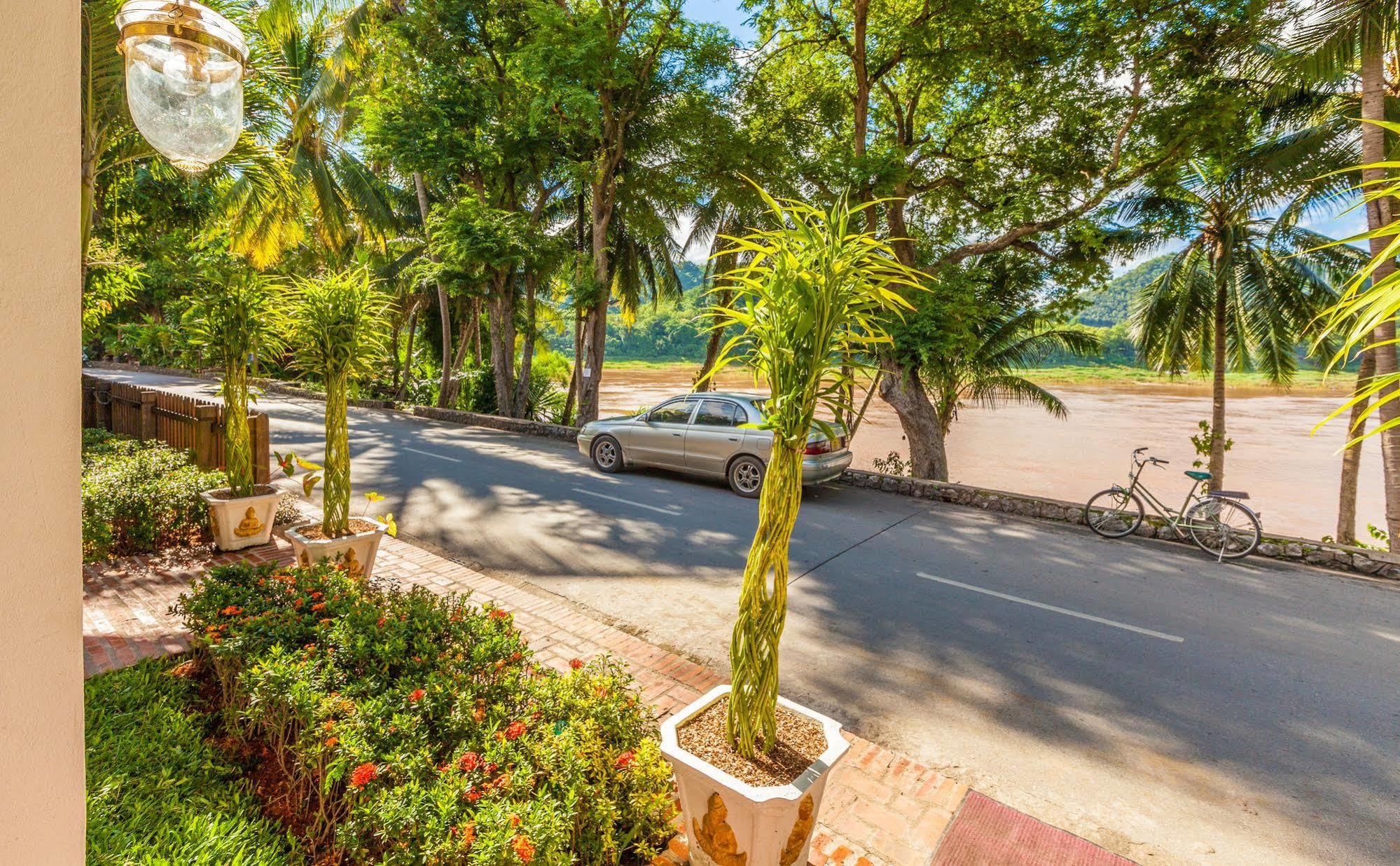Mekong Riverview Hotel Луанґпхабанґ Екстер'єр фото